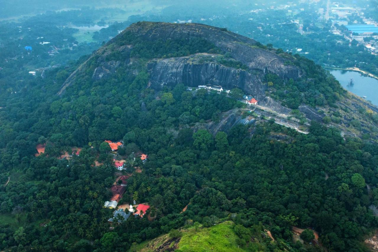 Rock View Home Stay Дамбулла Экстерьер фото